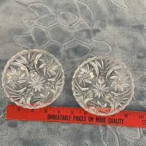 Vintage Pinwheel Fan Star 3 footed Crystal Bowl. In excellent condition